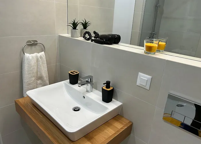 Nusco North * Bucureşti