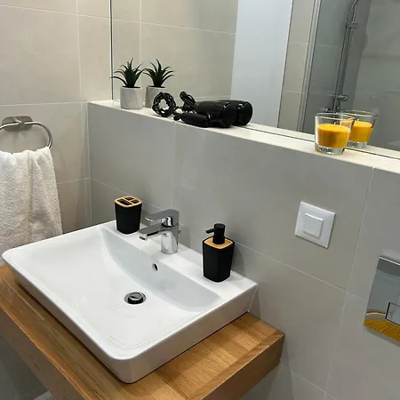 Nusco North * Bükreş