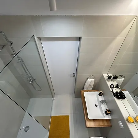 Daire Nusco North Bükreş